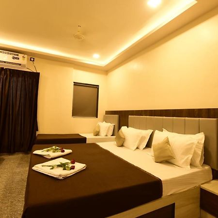 Hotel Sitara Inn Ratnāgiri Kültér fotó