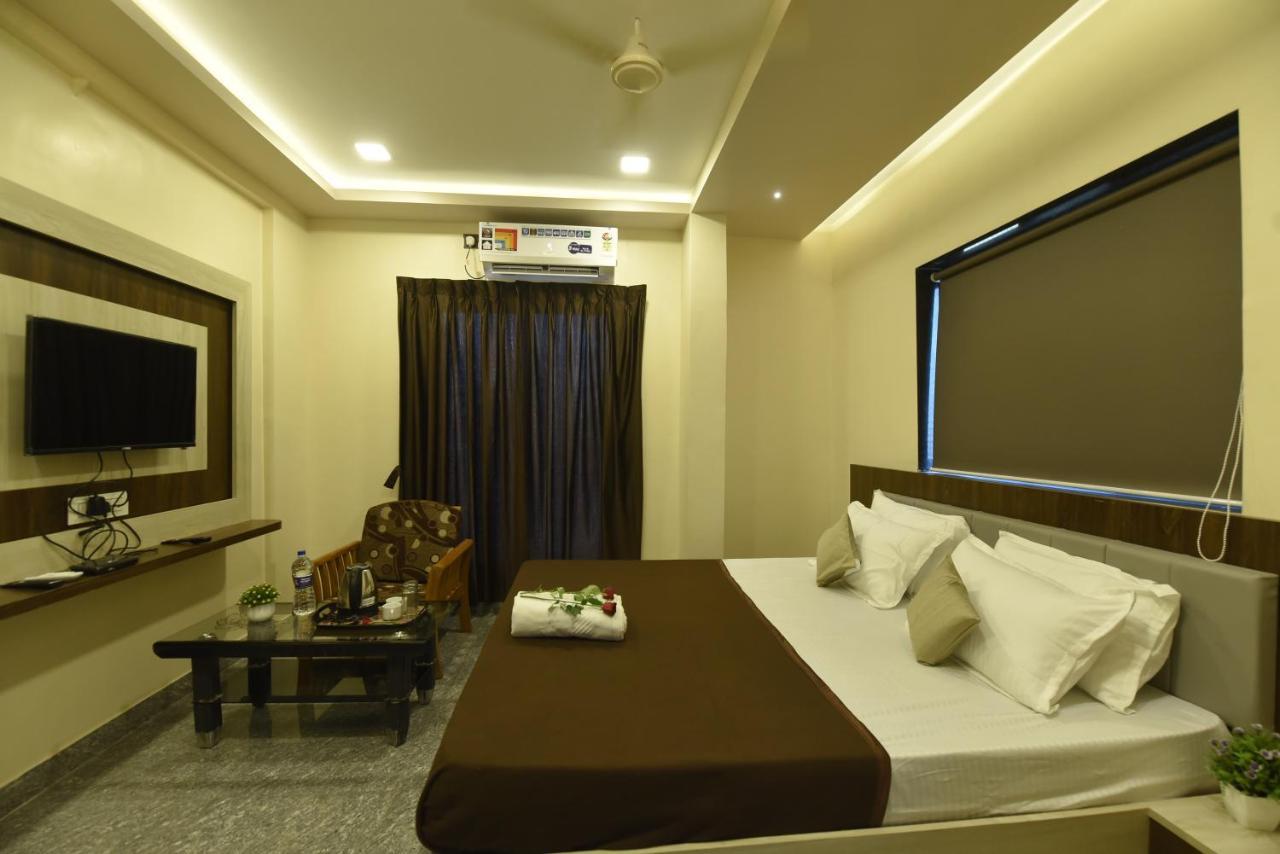Hotel Sitara Inn Ratnāgiri Kültér fotó